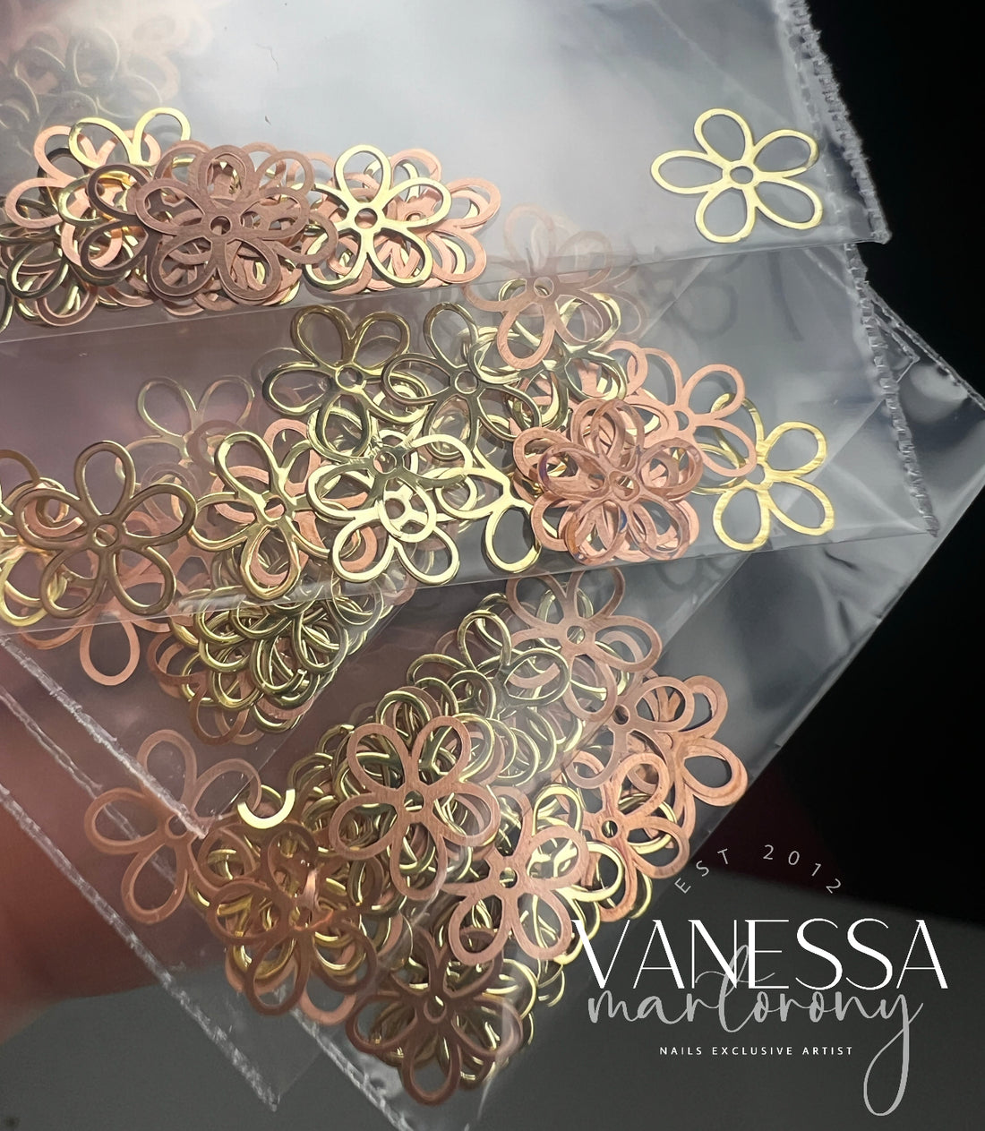 Metallic Flower Gold (100pcs)